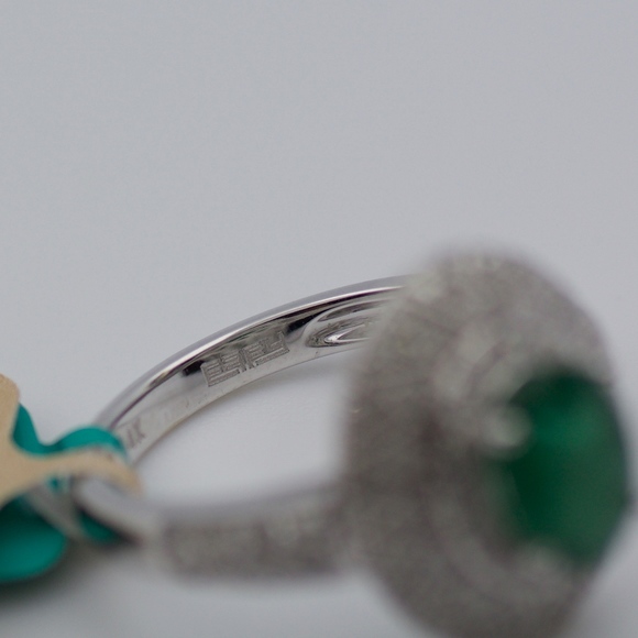 EFFY 14k White Gold Oval Emerald And Diamond Ring - Picture 6 of 8